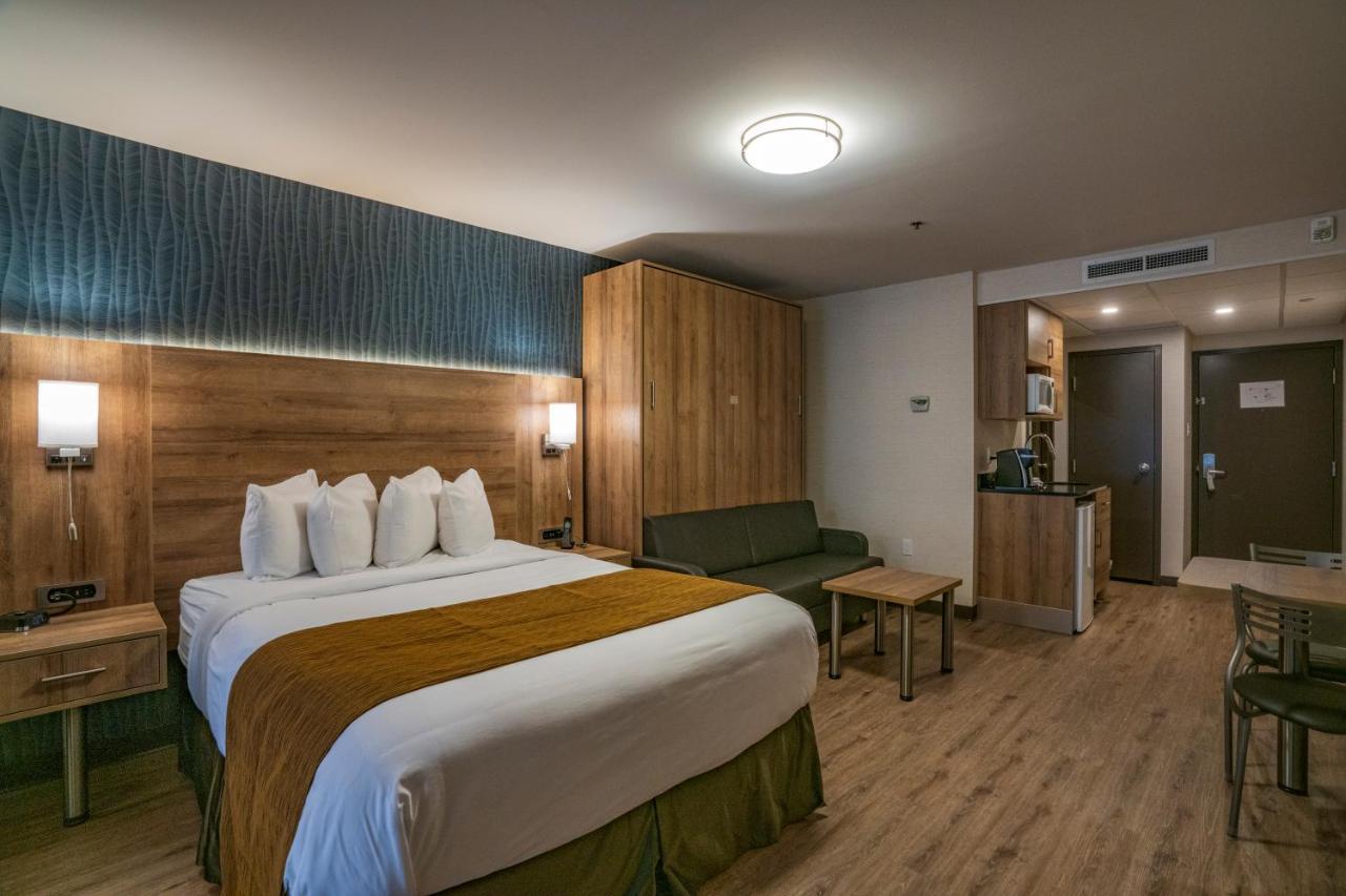ควอลิตี สวีตส์ Hotel ดรัมมอนวิลล์ ภายนอก รูปภาพ